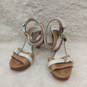 MICHAEL ‐ MK Tan Cream and Silver/Ch Rome Platform Heeled Sandals US 7M